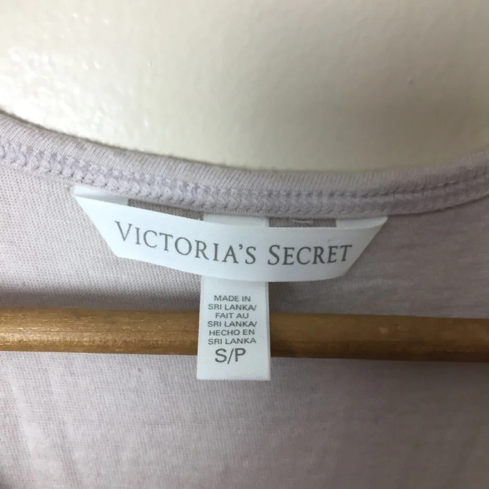 [Victoria's Secret] Beige Plum Ruffle Tank Top - Picture 5 of 9